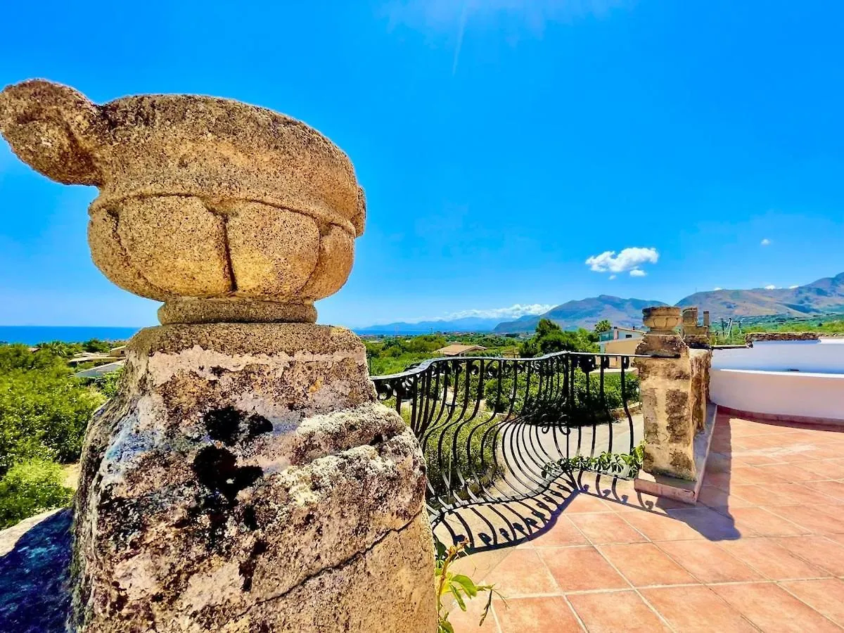Dom wakacyjny History And Art Casa Bellacera Casteldaccia